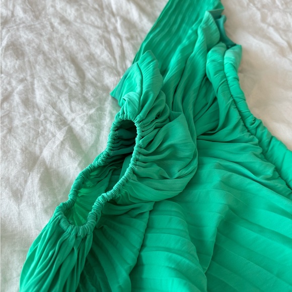 A.L.C. Delfina Satin One Shoulder Pleated Gown - Picture 3 of 4
